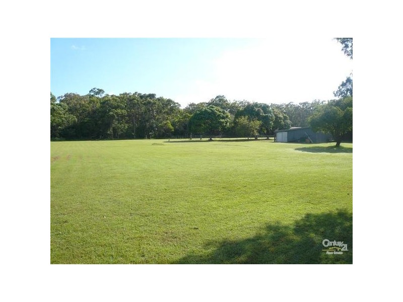 386 Clayton Road, Alloway QLD 4670