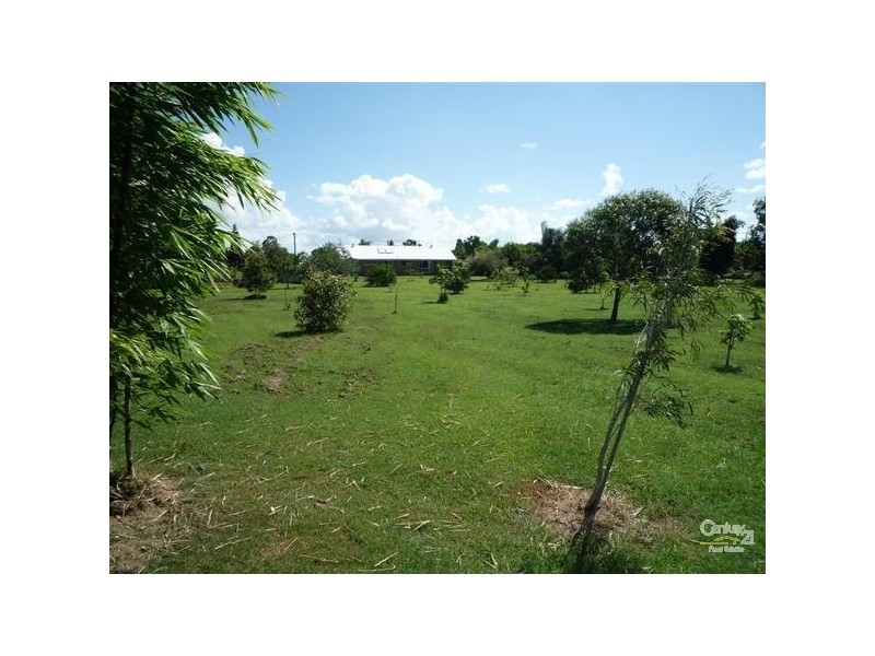 33 Mark Road, Branyan QLD 4670