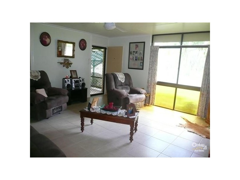 11 Blunder Street, Avondale QLD 4670