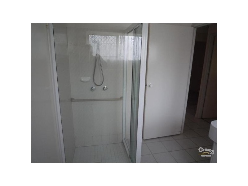 15 Seymour Avenue, Kalkie QLD 4670