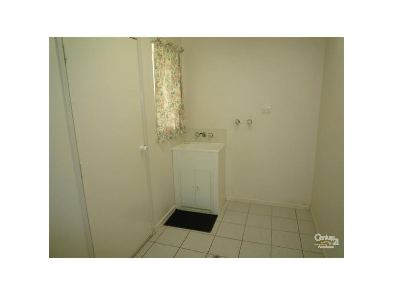 15 Seymour Avenue, Kalkie QLD 4670