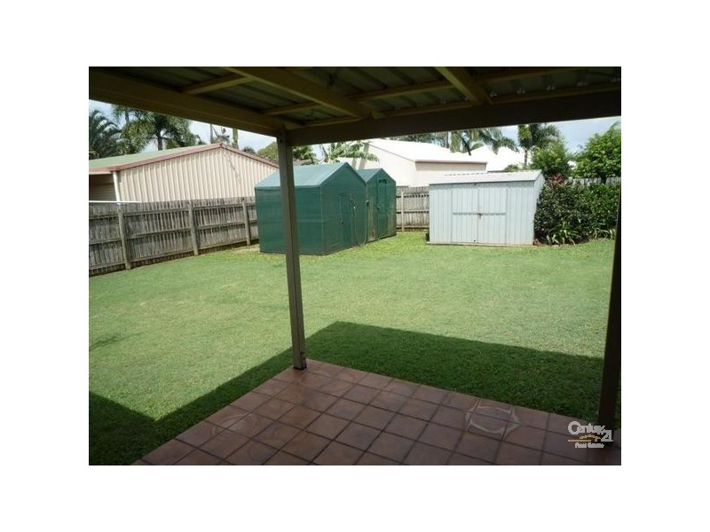 15 Seymour Avenue, Kalkie QLD 4670