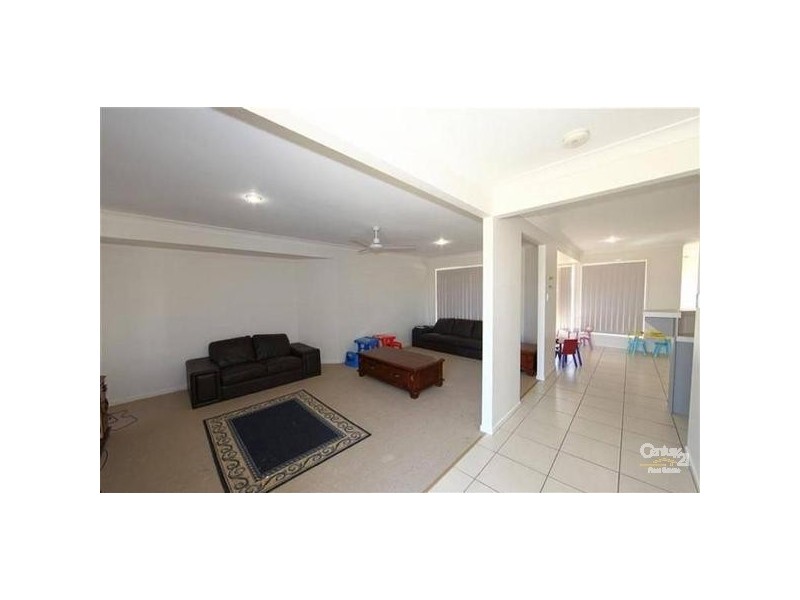 4 Avalon Street, Burnett Heads QLD 4670