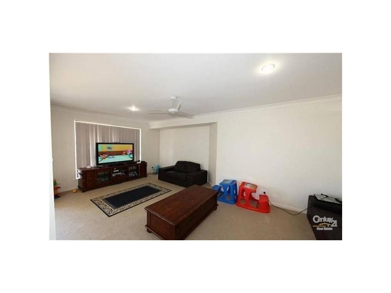 4 Avalon Street, Burnett Heads QLD 4670