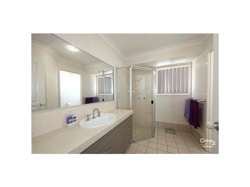 4 Avalon Street, Burnett Heads QLD 4670