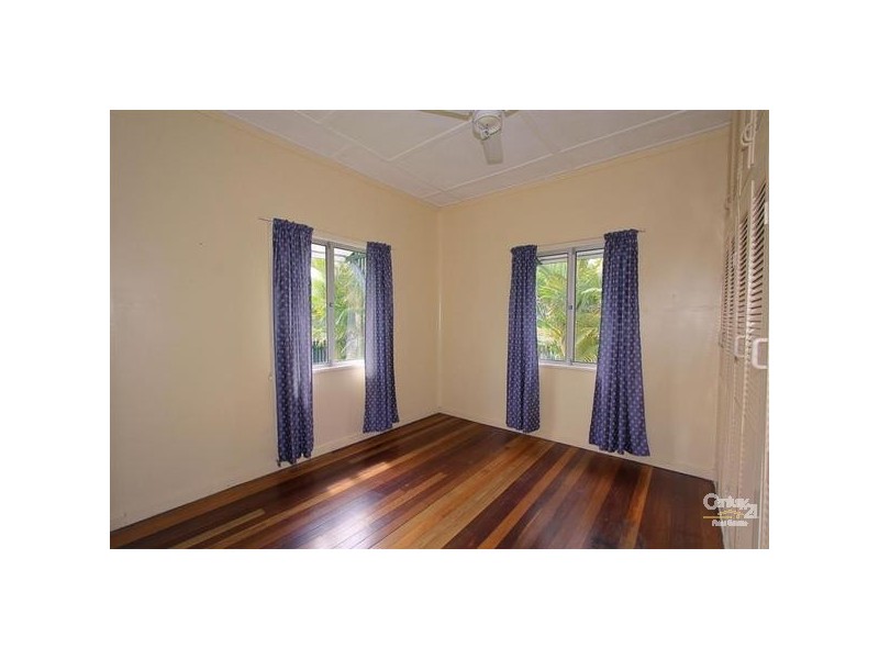 8 Eriksen Street, Svensson Heights QLD 4670