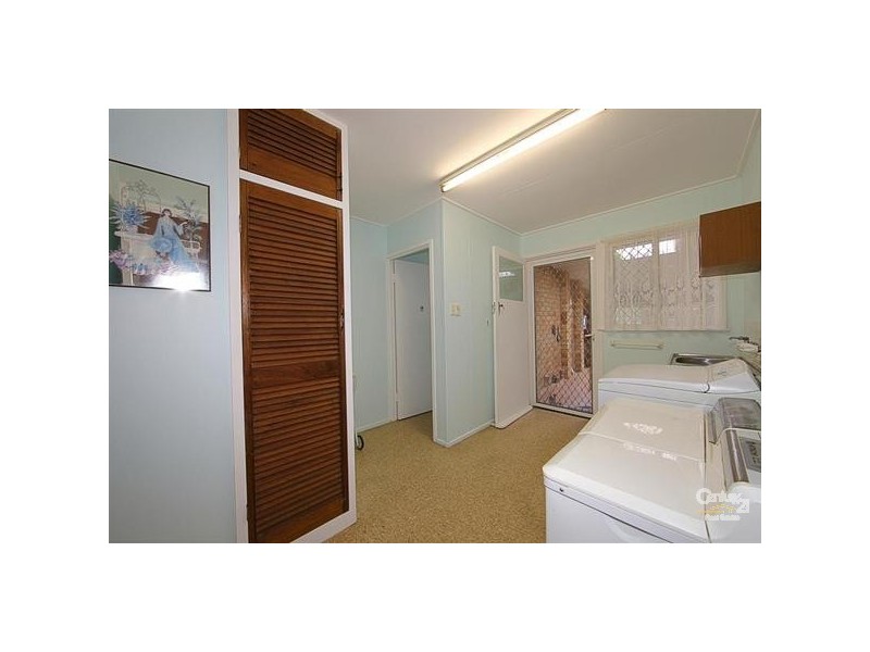 6 Wyllie Street, Thabeban QLD 4670