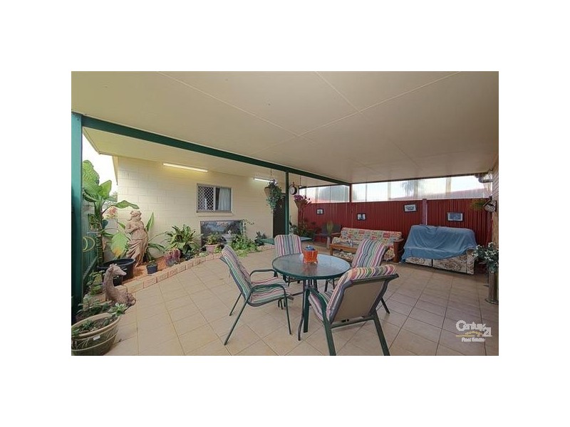 6 Wyllie Street, Thabeban QLD 4670