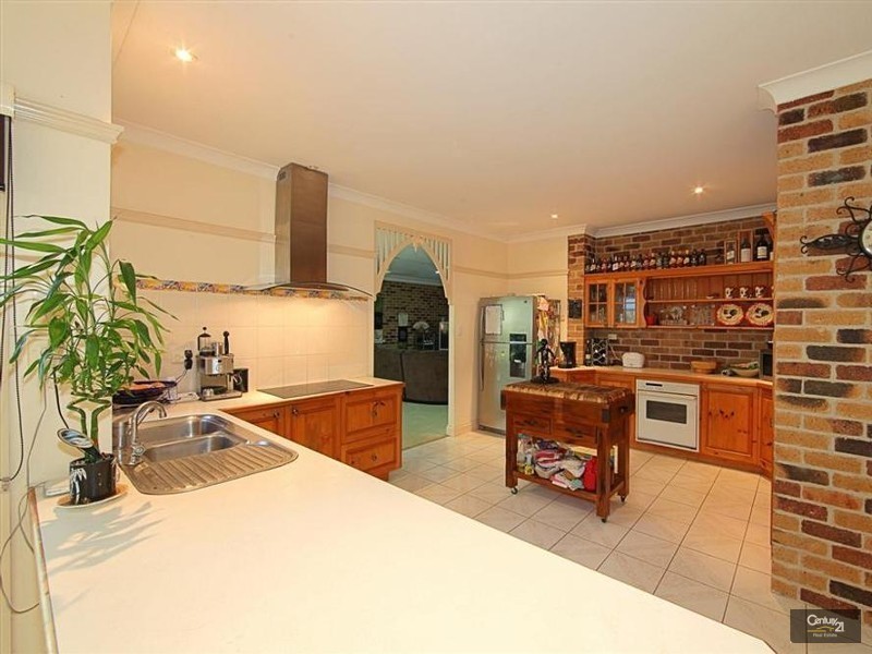 15 Pleasant Drive, Sharon QLD 4670