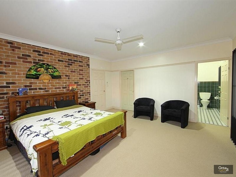 15 Pleasant Drive, Sharon QLD 4670