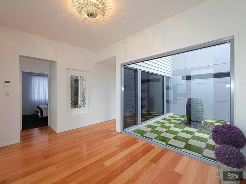 24 Longview Street, Ashfield QLD 4670