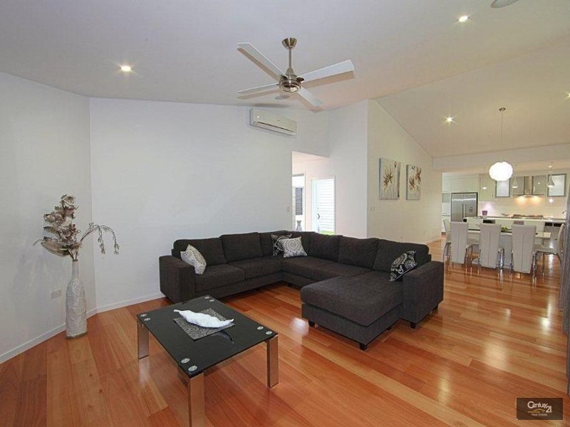 24 Longview Street, Ashfield QLD 4670