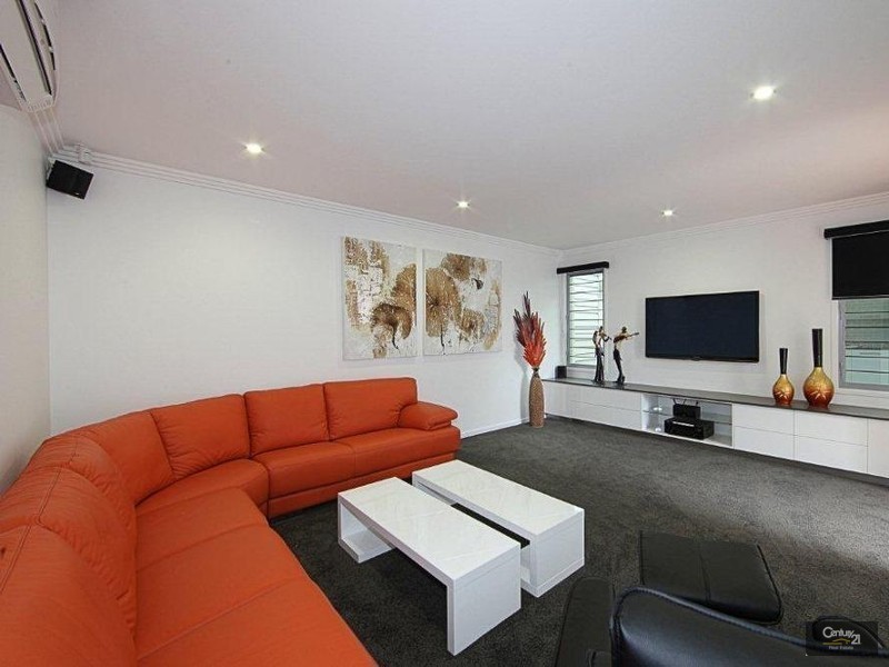 24 Longview Street, Ashfield QLD 4670