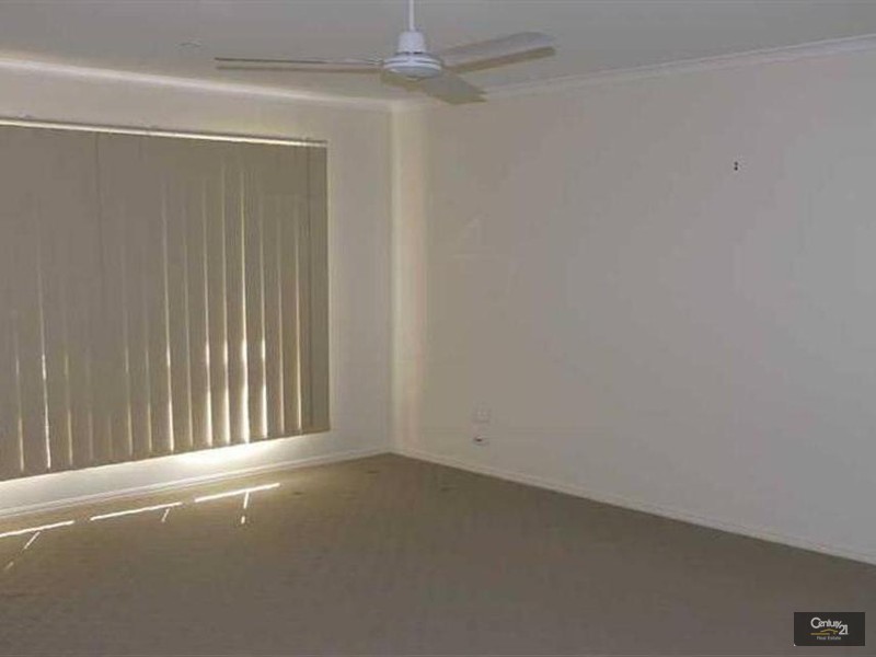 10 Neville Drive, Branyan QLD 4670