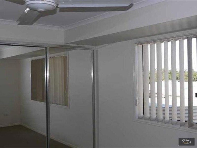 10 Neville Drive, Branyan QLD 4670