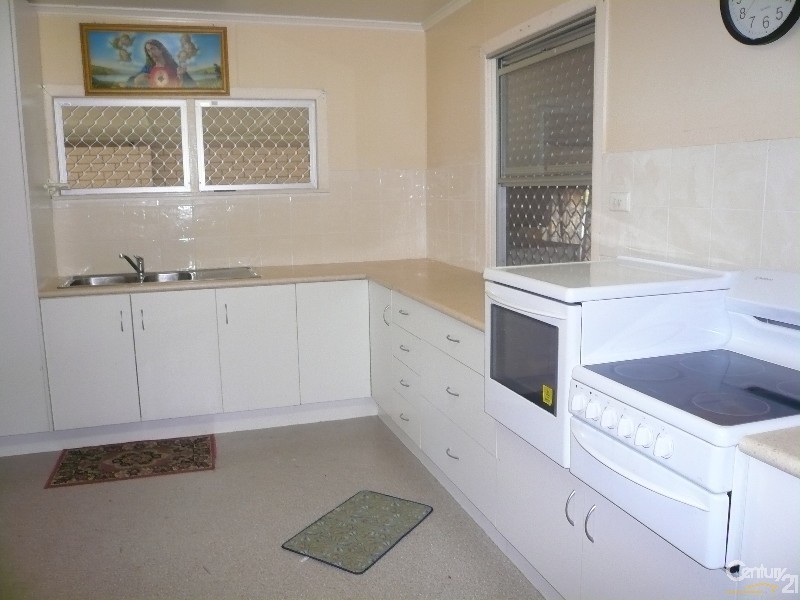 3 Parsloe Street, Svensson Heights QLD 4670