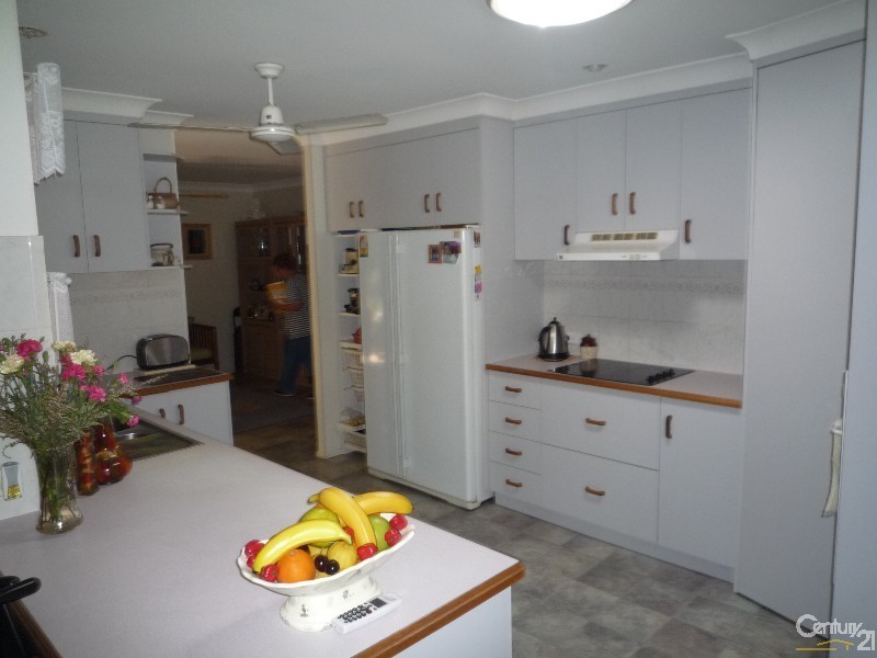 12 Mariners Way, Bundaberg North QLD 4670