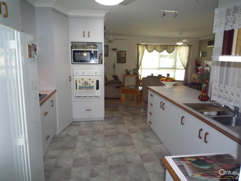 12 Mariners Way, Bundaberg North QLD 4670