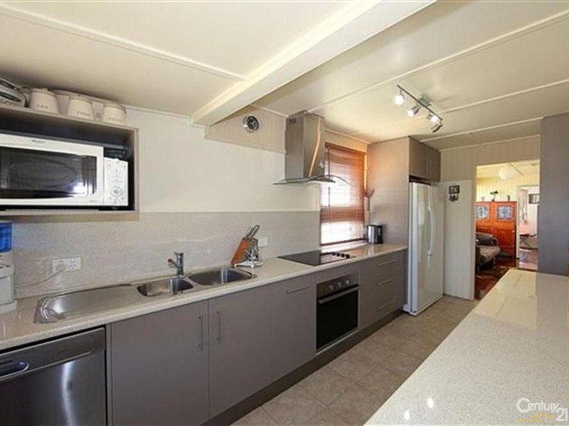 47 Gibsons Road, Burnett Heads QLD 4670
