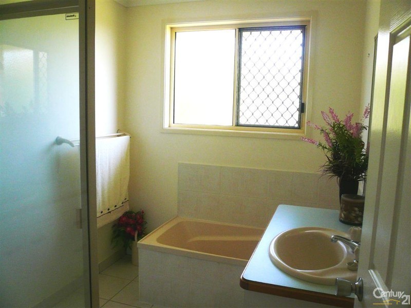 29 Pettigrew Drive, Kalkie QLD 4670