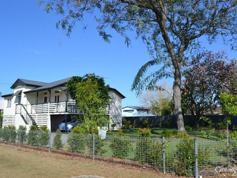 12 John Street, Bundaberg West QLD 4670