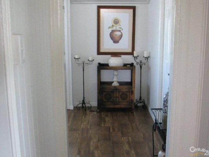 12 John Street, Bundaberg West QLD 4670