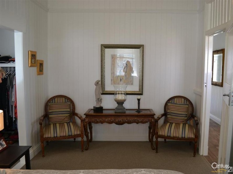 12 John Street, Bundaberg West QLD 4670