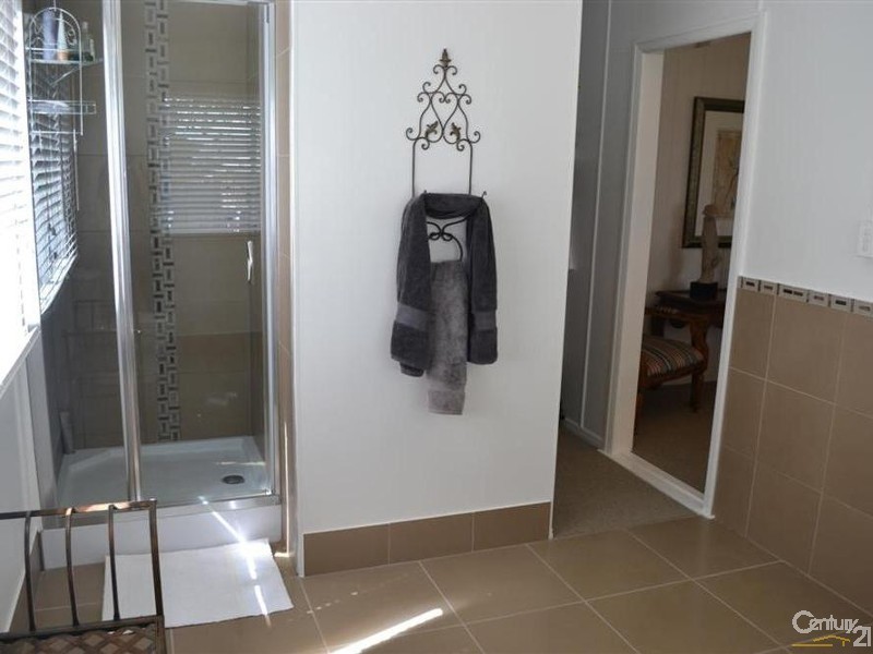 12 John Street, Bundaberg West QLD 4670