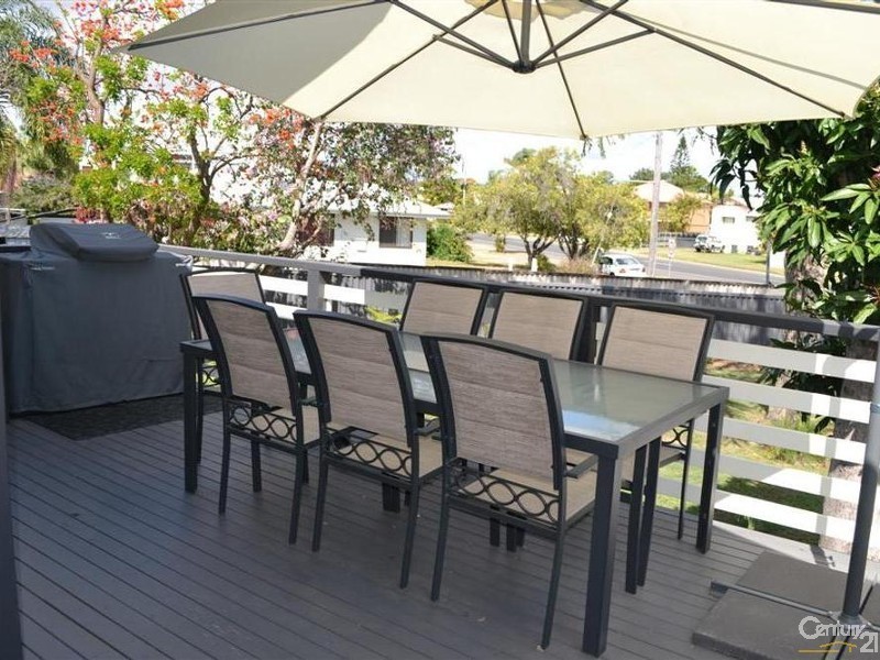 12 John Street, Bundaberg West QLD 4670