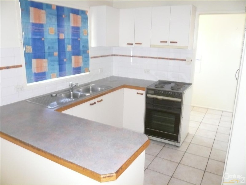 15 The Broadway, Avoca QLD 4670