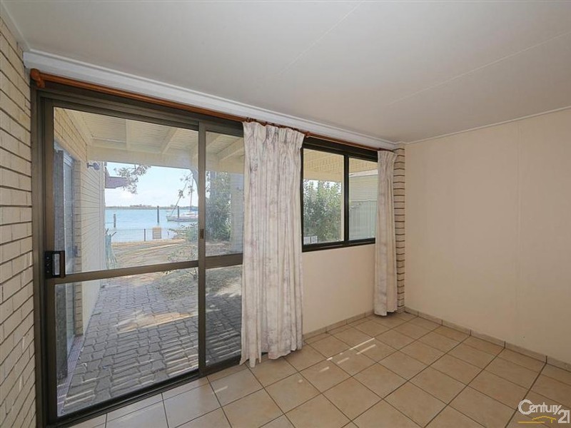 48 Corser Street, Burnett Heads QLD 4670