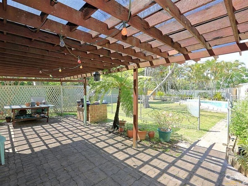 48 Corser Street, Burnett Heads QLD 4670