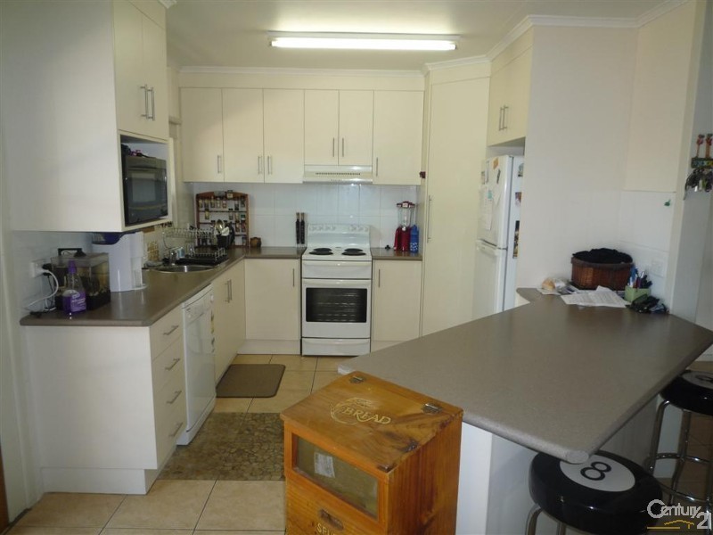 2 One Mile Road, Bundaberg North QLD 4670