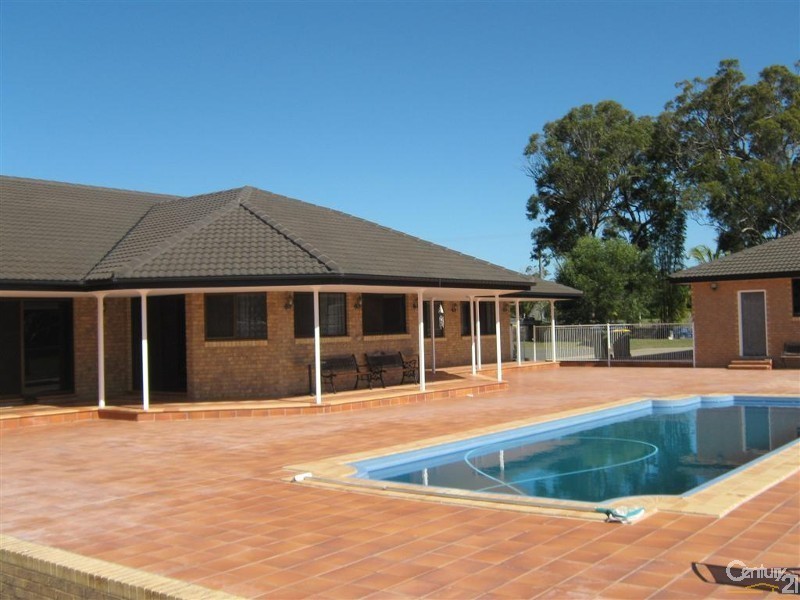 7 Gum Tree Court, Coonarr QLD 4670