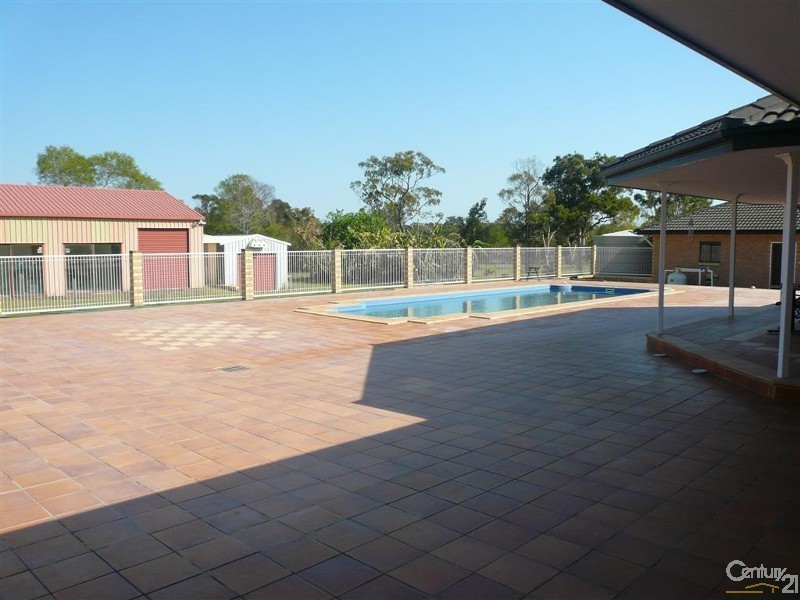 7 Gum Tree Court, Coonarr QLD 4670