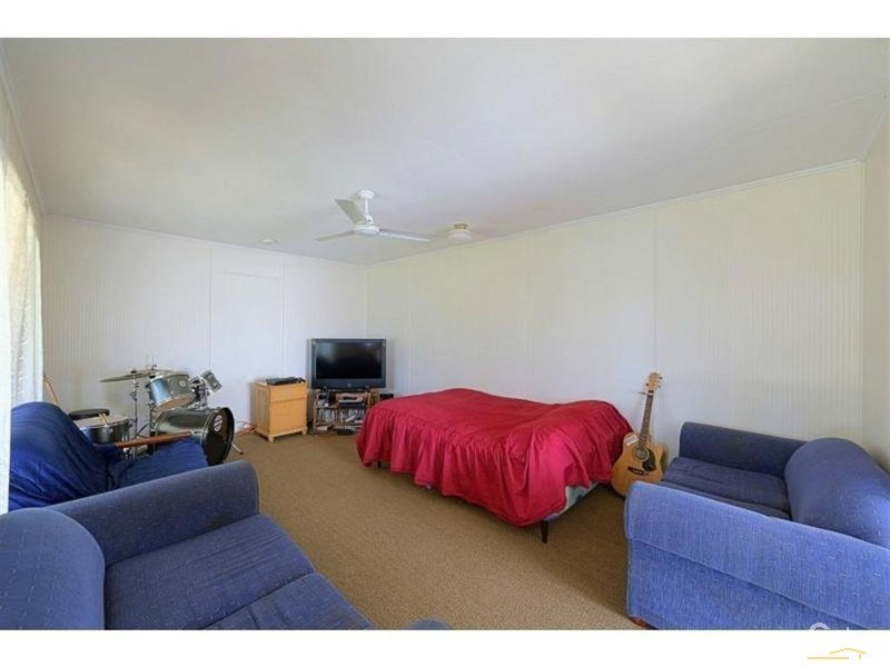 26 Dix Street, Kepnock QLD 4670