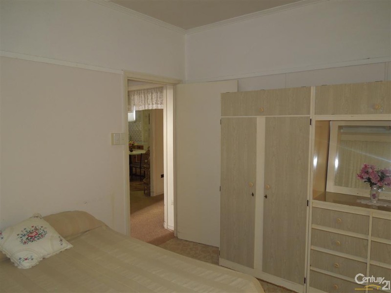 1 Tarakan Street, Svensson Heights QLD 4670