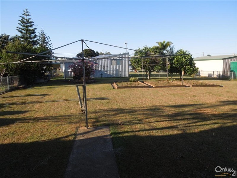 1 Tarakan Street, Svensson Heights QLD 4670