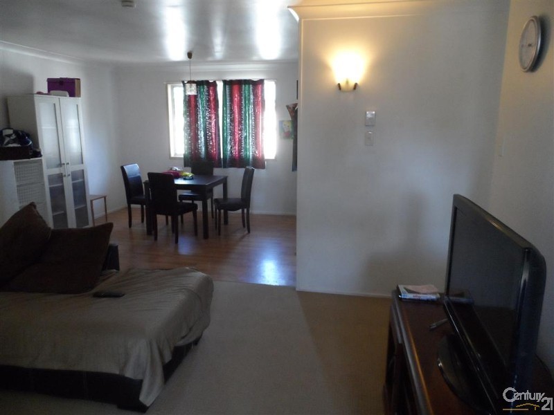 148 Elliott Heads Road, Avenell Heights QLD 4670