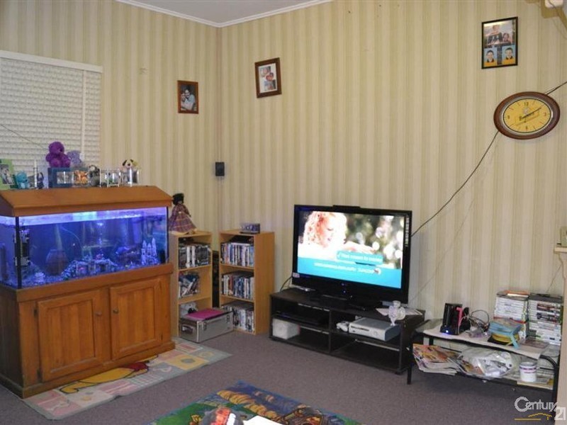 214 Elliott Heads Road, Avenell Heights QLD 4670