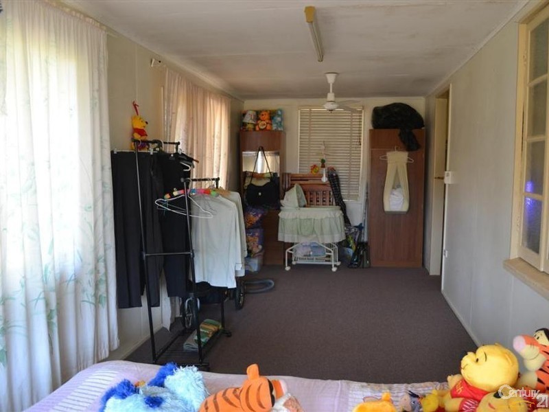 214 Elliott Heads Road, Avenell Heights QLD 4670