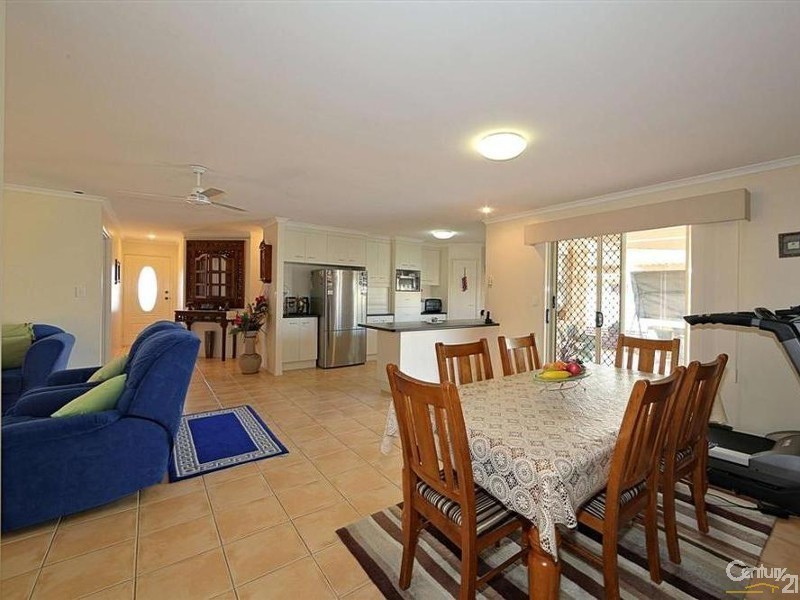 48 Brady Street, Avenell Heights QLD 4670