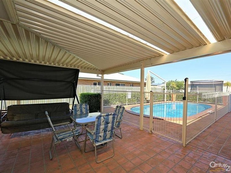 48 Brady Street, Avenell Heights QLD 4670