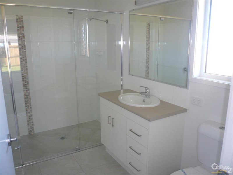 Ashfield QLD 4670