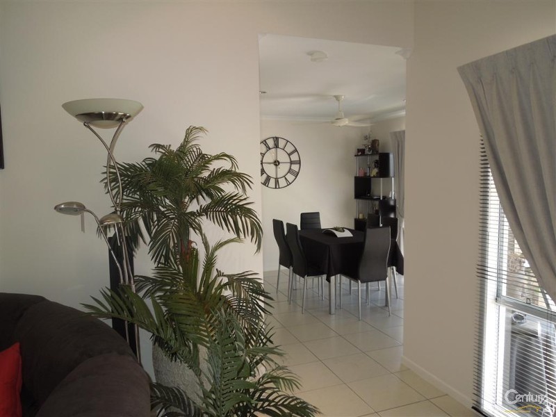Villa 63/39 Wearing Road, Bargara QLD 4670