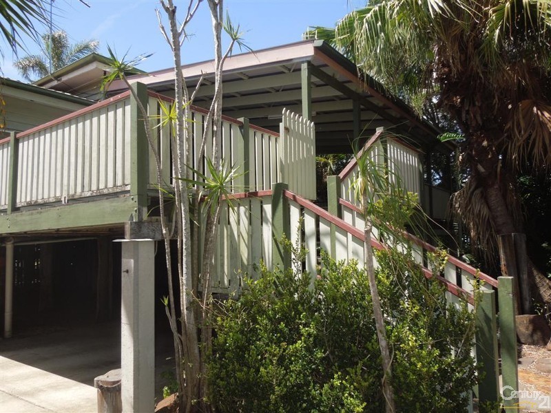 35 Skyring Street, Bundaberg East QLD 4670