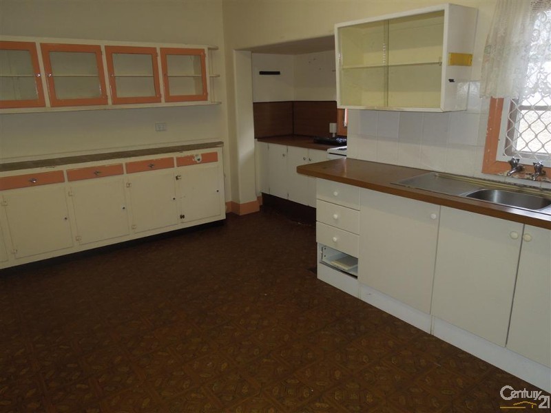 29 Hurst Street, Walkervale QLD 4670