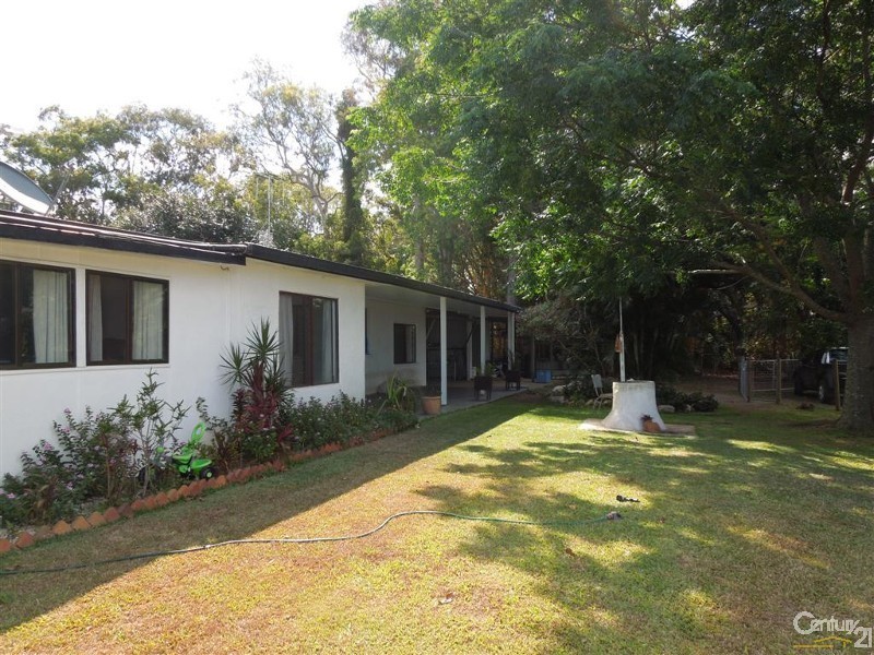 497 Gooburrum Road, Welcome Creek QLD 4670