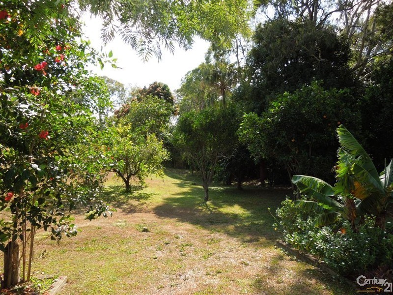 497 Gooburrum Road, Welcome Creek QLD 4670