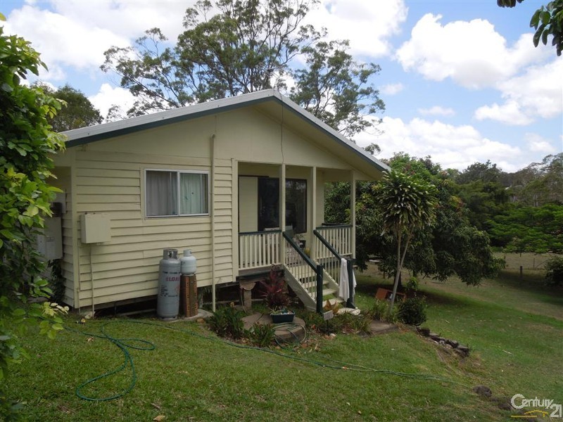 18 Rustic Road, Sharon QLD 4670